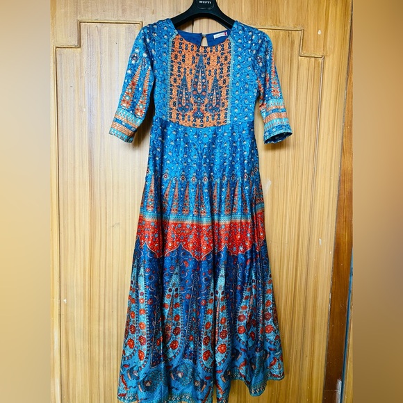 Juniper long Anarkali teal in colour size -small - Picture 3 of 6